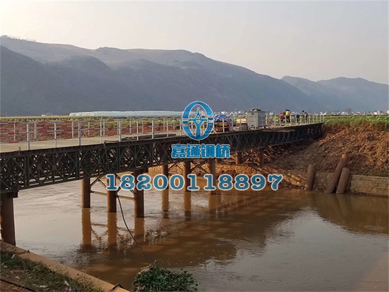 云南紅河州彌蒙鐵路竹園界51米長、6米寬鋼橋